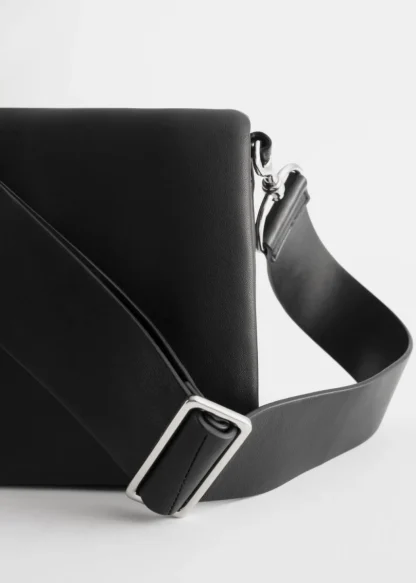 Chrome Free Leather Crossbody Bag | & Other Stories Online