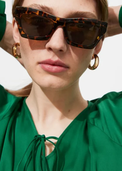 Classic Cat-Eye Sunglasses | & Other Stories Sale